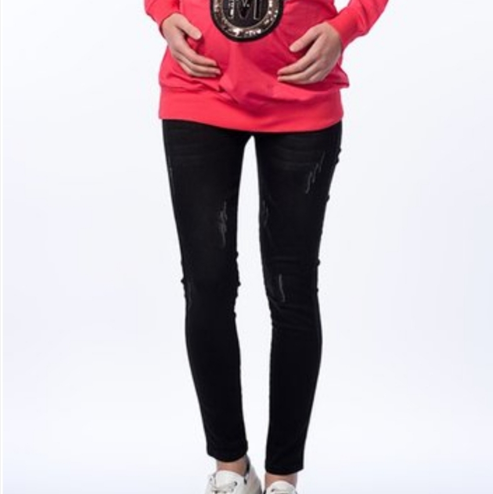 Black distressed maternity jeans